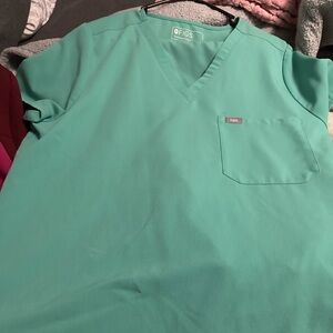 COPY - FIGS surgical green kade w/ 2XL one pocket top, joggers, and straight